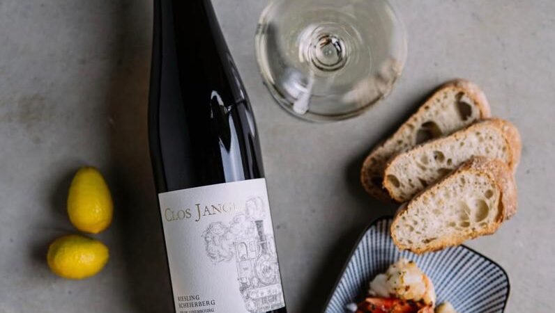 Uncles Light Riesling